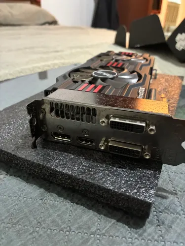 Placa de vídeo GTX 660 2gb asus