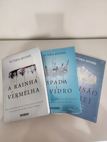 trilogia a rainha vermelha vol. 1 e 2 lacrados