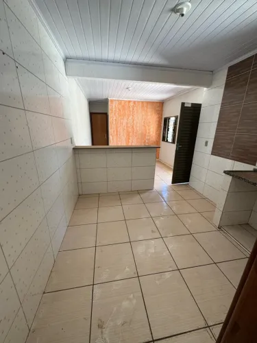Alugo casa no Canaã