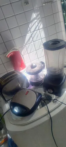 liquidificador sanduicheira espremedor pipokeira e negócio de pao