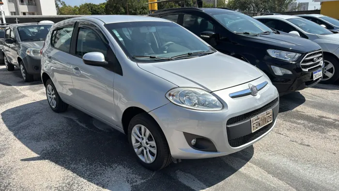 Fiat Palio Attractive 1.0 EVO Fire Flex 8V 5P 2012