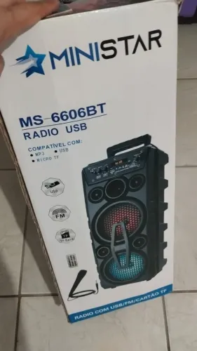 Caixa de som + microfone