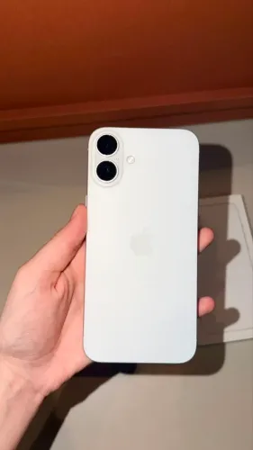 iPhone 16 Plus 