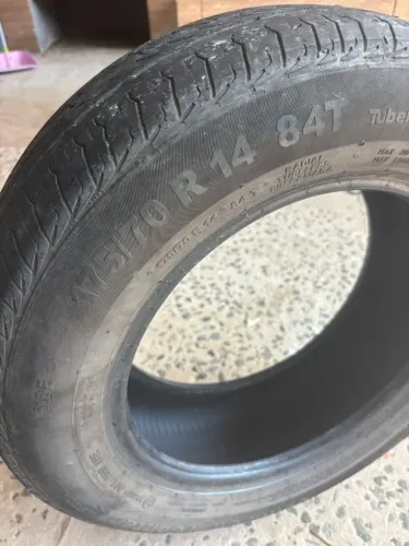 Pneu aro 14
