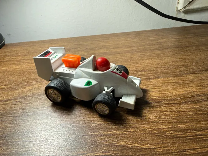 Carrinho de fórmula 01 miniatura anos 90