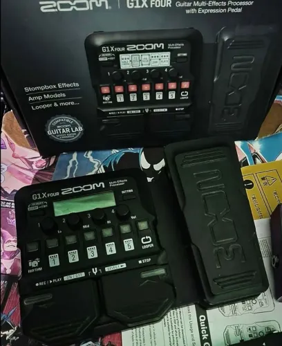 Pedal de Efeito Zoom G1xfour