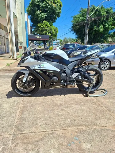 Kawasaki ninja zx10r baixa km