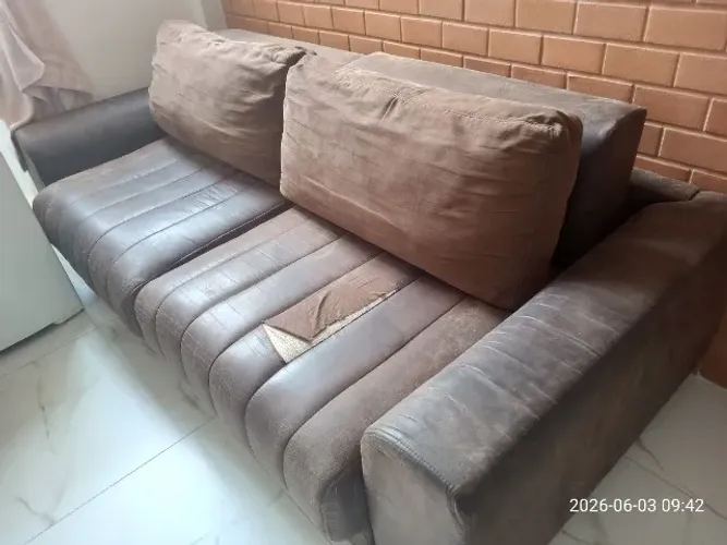 Sofá de couro