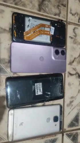 Celular retirada de peças