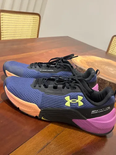 Vendo tênis Under Armour Tribase 