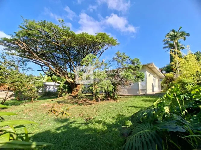 Casa 3 quartos no bairro Trindade - Florianópolis