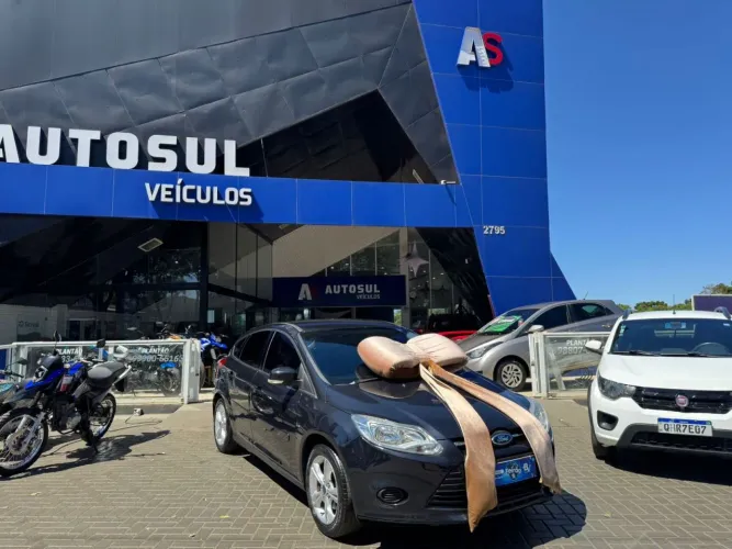 Ford Focus 1.6 S/1.6 SE Flex 16V 5P AUT 2015