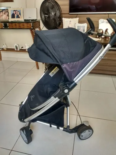 Carrinho bebê e bebê conforto 