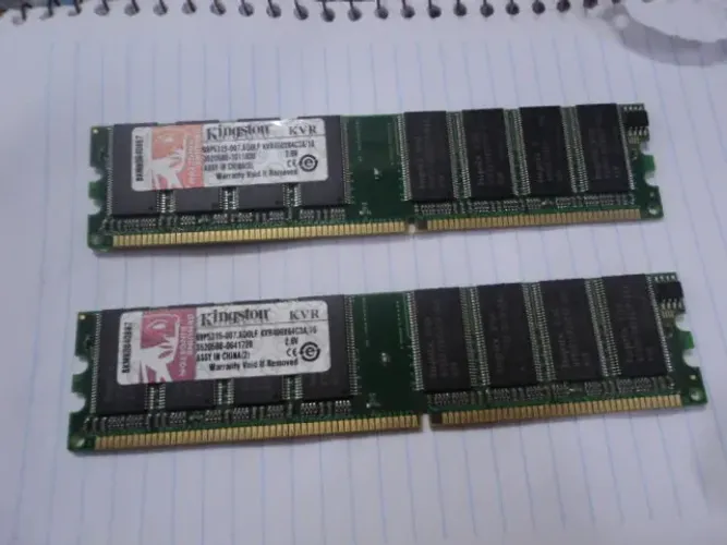 2 pentes memoria kvr400xg64c3a/1g