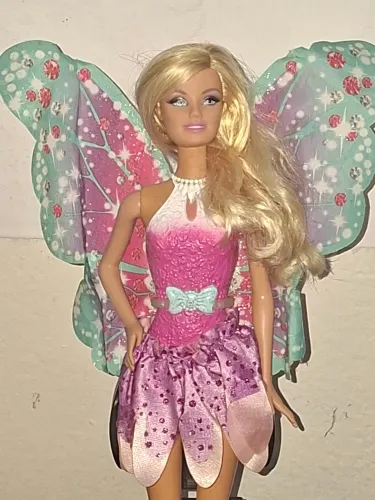 Vendo boneca Barbie fada