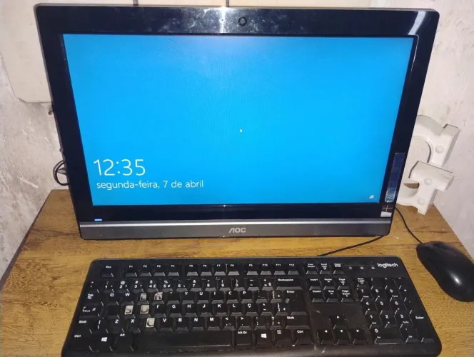 Computador integrado ótimo para estudos 