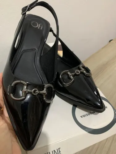 Sapatilha feminina bico fino cor preta número 39 ( calça 38 também) marca Offline