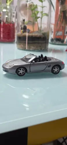 Porsche Boxster conversível (geração 986), Maisto, escala 1:36