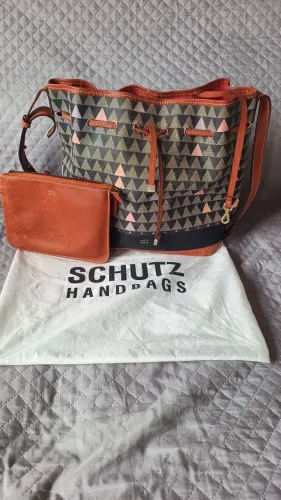 Bolsa Schutz