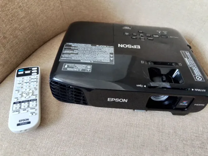 Projetor Epson S18+