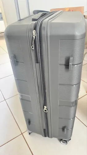 Mala grande de viagem, usada somente uma vez !!!NOVA