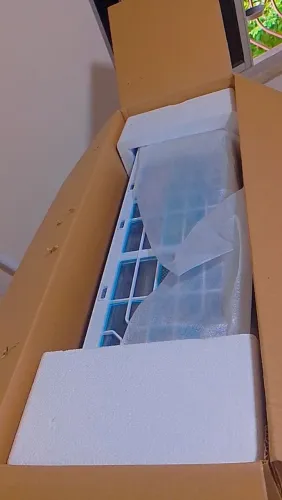 Vendo Ar condicionado Split Inverter 12.000 BTU's novo na caixa nunca usado.