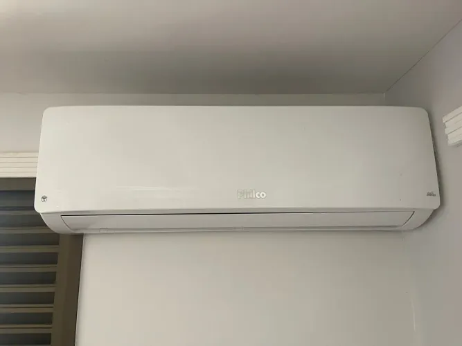 AR-CONDICIONADO 24.000 BTUS - QUENTE E FRIO