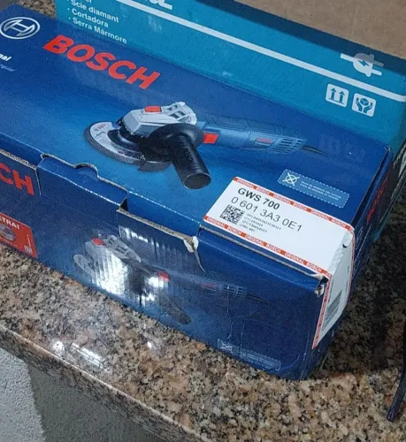 ESMERILHADEIRA 220 VOLTS NOVA