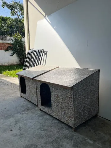 Vendo duas casinhas ecológica nova