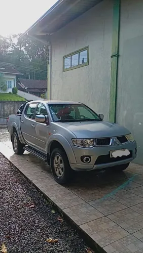 Mitsubishi L200 Triton HPE 3.2 CD TB Int.diesel AUT 2013