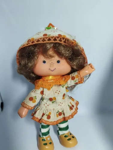 Boneca Moranguinho Laranjinha anos 80