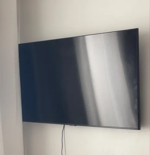 Vendo Smart TV SAMSUNG 43" Crystal UHD 4K