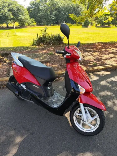 HONDA LEAD BIZ (BAIXO KM) Nova