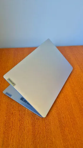 Notebook IdeaPad ZERADOO