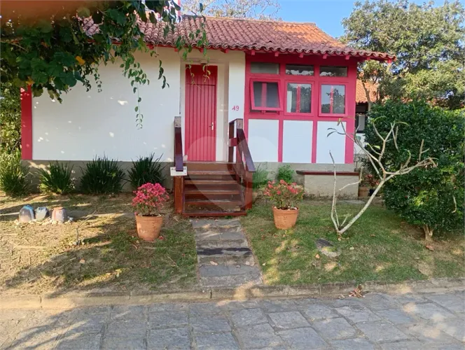 Casa com 2 quartos para locação em Baia formosa - RJ