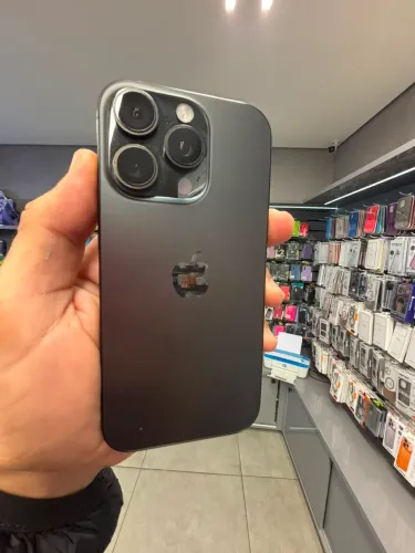 iPhone 16 Pro 