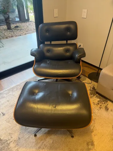 Cadeira Charles Eames