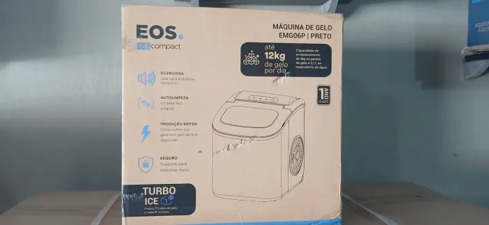 Maquina de gelo eos 12kg nova lacrada