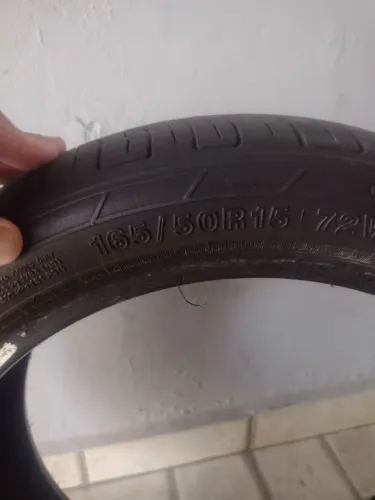 Pneu165/50/15