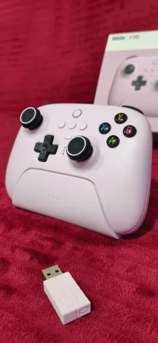 Belíssimo Controle 8Bitdo Ultimate Sem Fio 2.4G + Base Carregamento Led / Parcelo até 10x