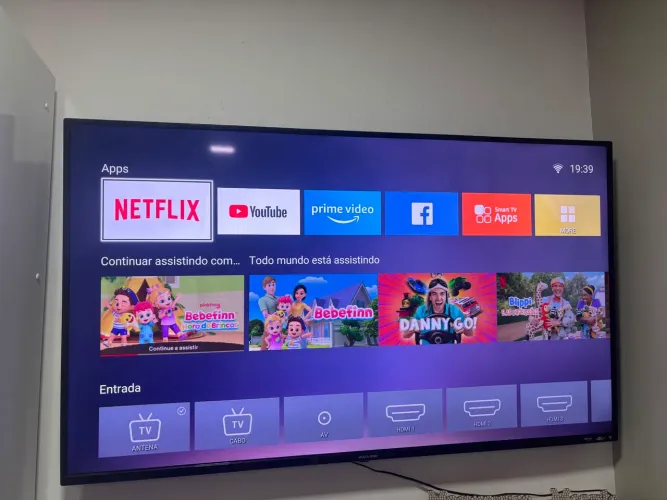 Vendo tv smart 32 polegadas