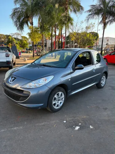 Peugeot 207 XR 1.4 Flex 8V 3P 2009