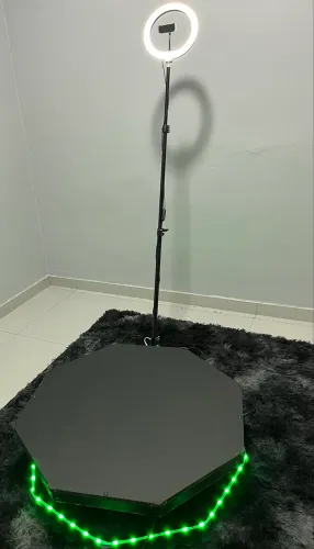 Plataforma giratória 360,2000,00 reais,telefone *29