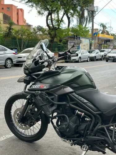 Vendo ou troco tiger 800xca