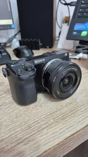 Sony Nex-7 + 16-50mm