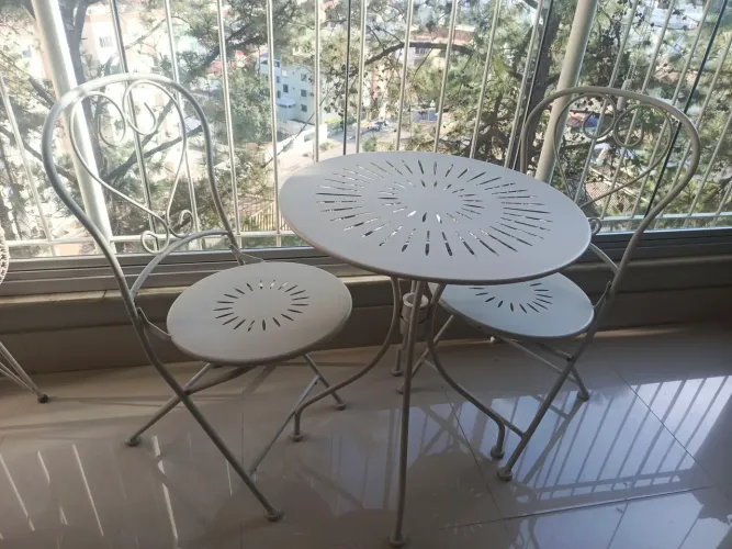 Mesa de jardim com 2 cadeiras
