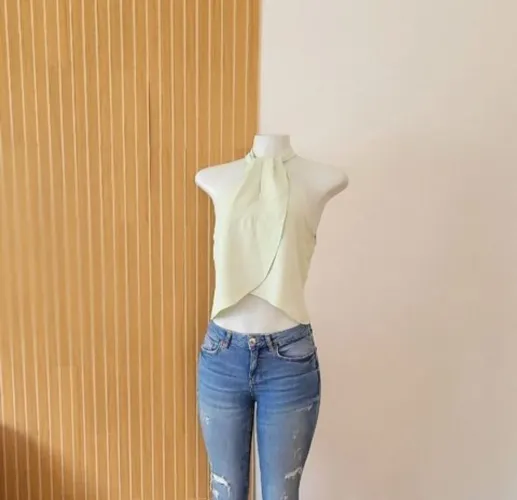 Lote cropped tam p - 5 peças