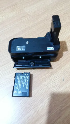 Kit Grip Meike P/ D3100 D3200 + 1 Bateria En El14