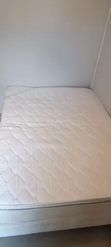 Vendo Pillow Top casal espuma D33 (1,38x 1,88 x 5cm), praticamente novo.