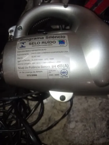 ASPIRADOR DE PÓ 2 EM 1